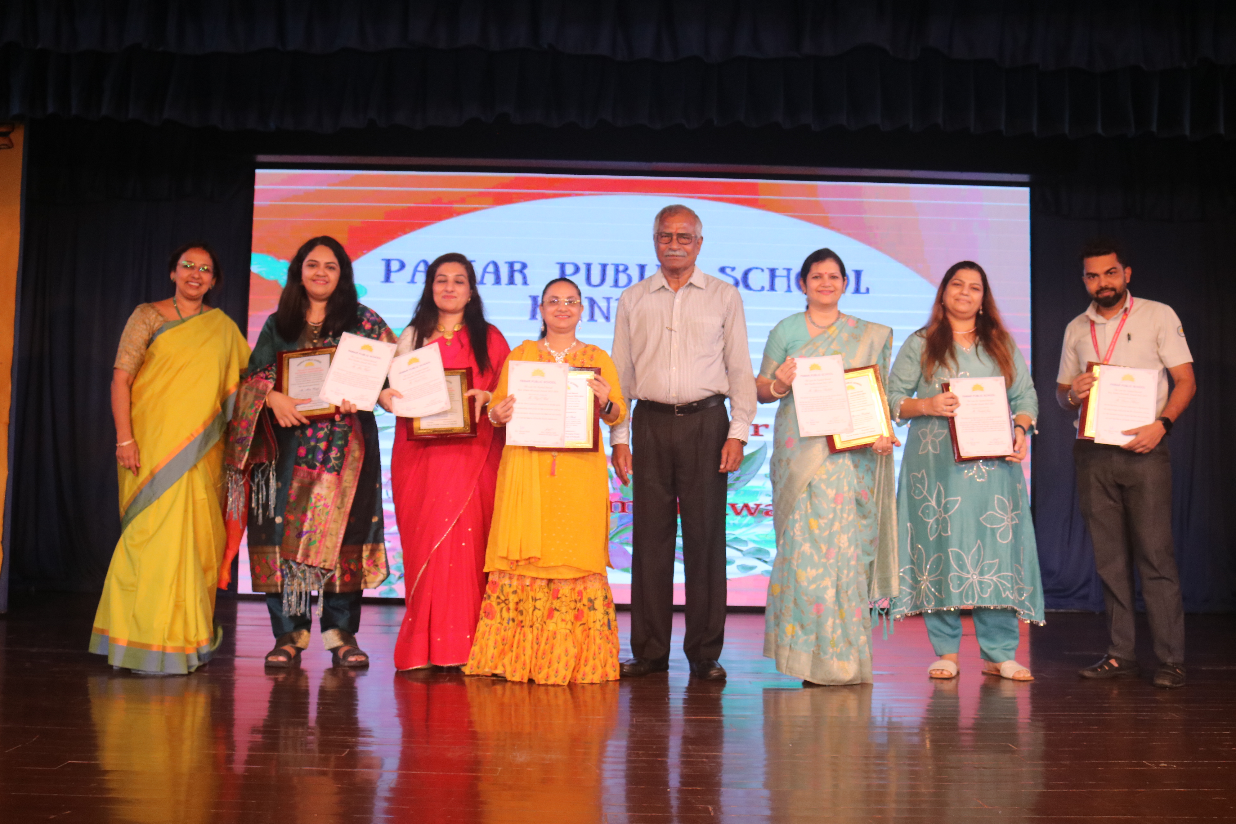 Dr. Kumud Bansal - Best Teacher Award Winners